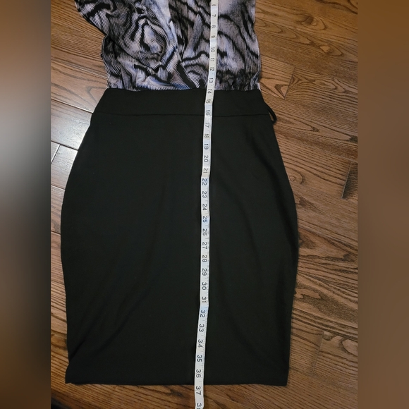 Sleeveless Dress, great condition. - Picture 8 of 9